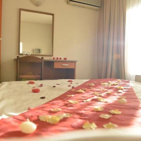 Hotel Bellevue スコピエ エクステリア 写真