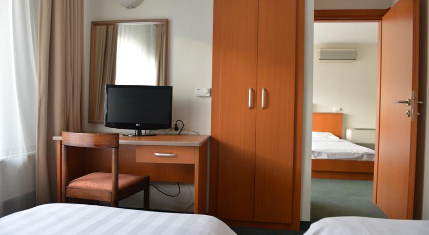 Hotel Bellevue スコピエ エクステリア 写真